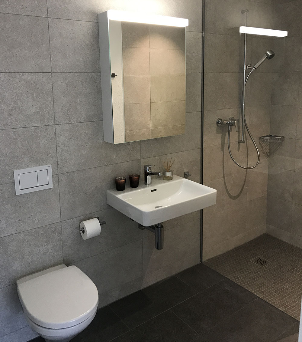 Wohnung Badezimmer Dusche